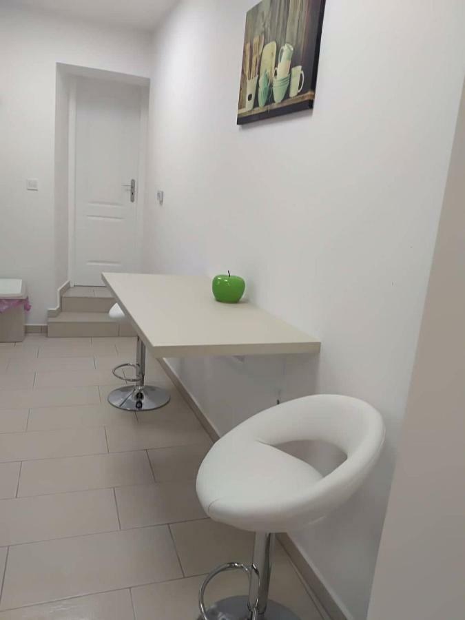 Alma Vendégház Hotel Veszprém Kültér fotó